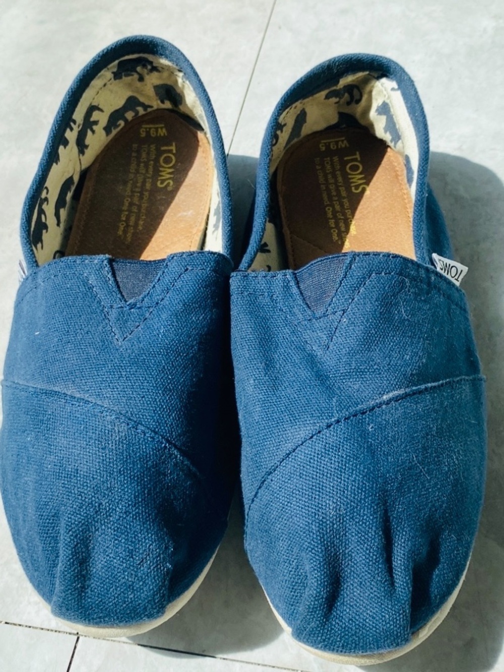 Toms Navy Blue Classic Canvas Alpargata Slip on Shoes Women’s Sz 9.5